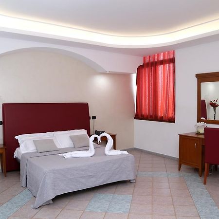 Hotel Stefano A Melito Melito di Napoli Екстериор снимка