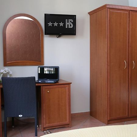 Hotel Stefano A Melito Melito di Napoli Екстериор снимка