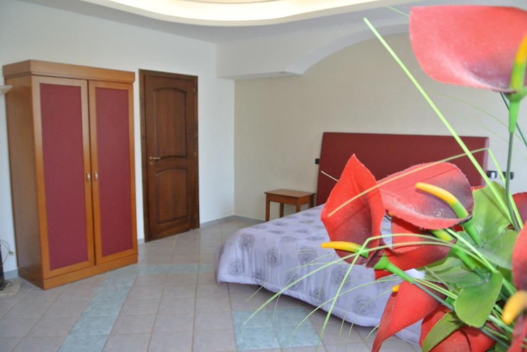 Hotel Stefano A Melito Melito di Napoli Екстериор снимка