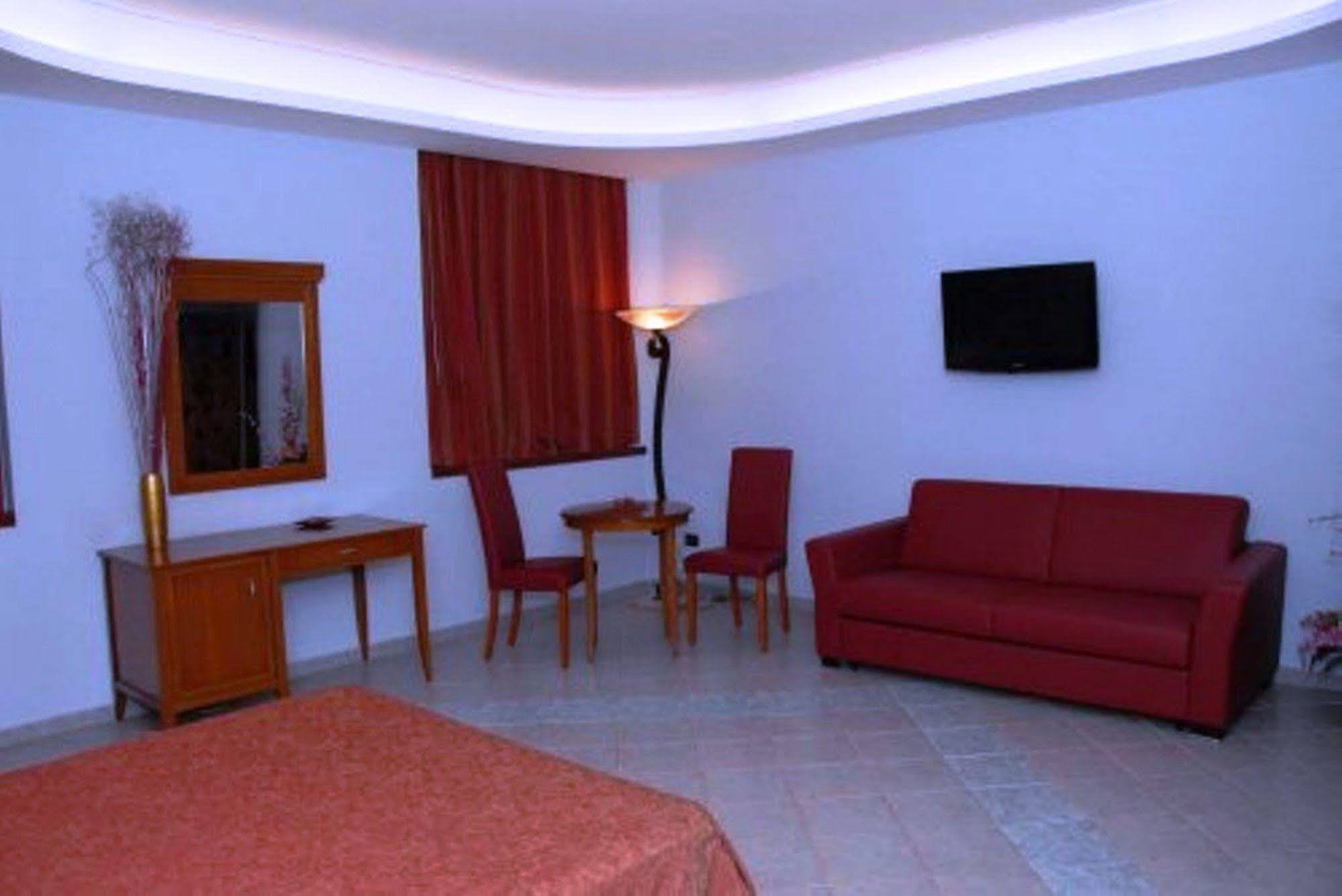Hotel Stefano A Melito Melito di Napoli Екстериор снимка
